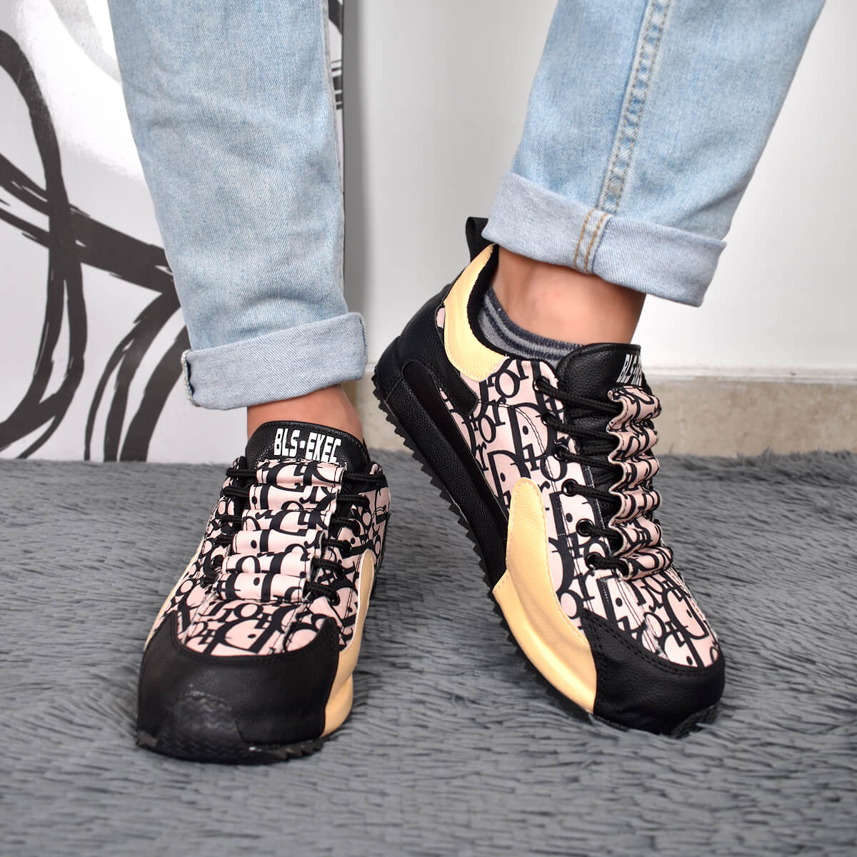 COZY CONFORT